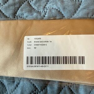 Azazie Matte Satin Wide Tie in Champagne